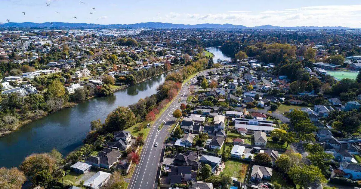 Hamilton movers helping with relocation